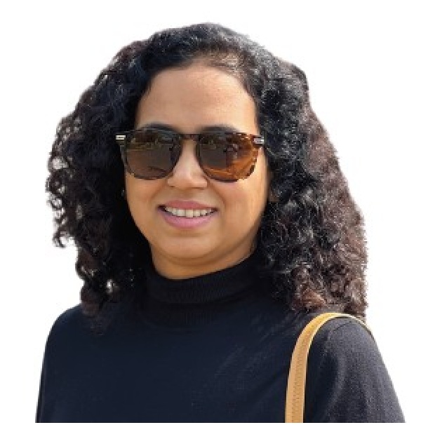 investsphere_wealth_Director_Deepa_Desai_c0d3a2043.jpg